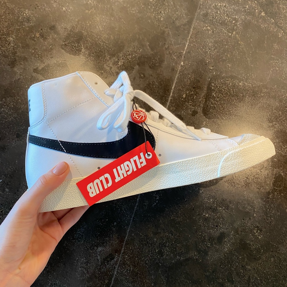 NIKE 77 BLAZER NEVER WORN
